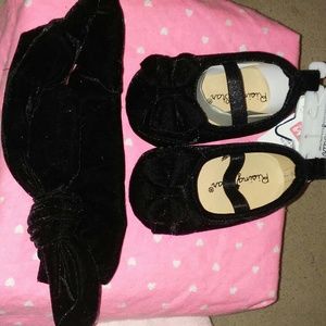 Velvet infant slippers with headband